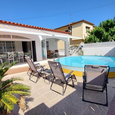 Torredembarra Cosy, Well Equipped House, 5 Min. From The Beach Kültér fotó