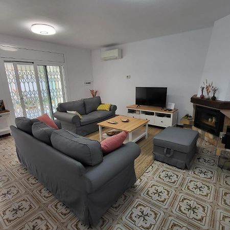 Torredembarra Cosy, Well Equipped House, 5 Min. From The Beach Kültér fotó