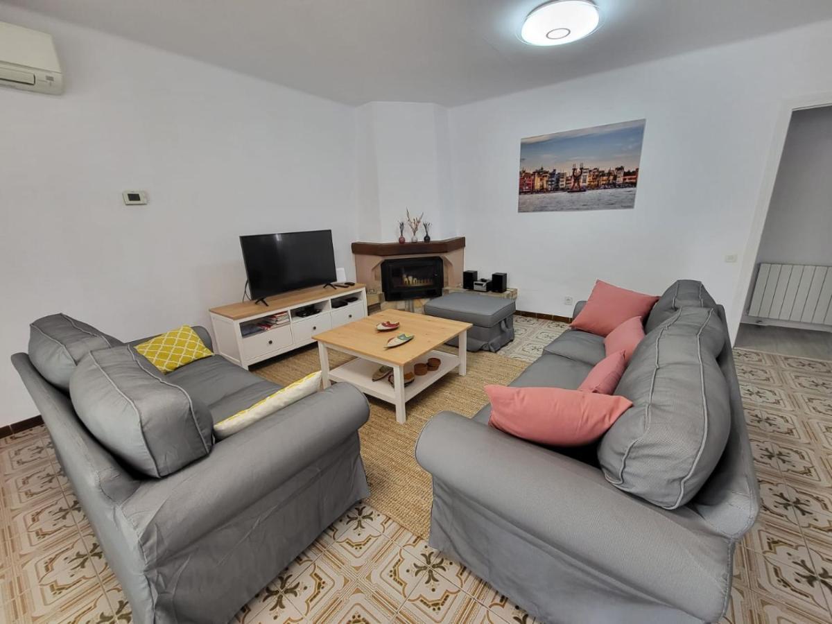 Torredembarra Cosy, Well Equipped House, 5 Min. From The Beach Kültér fotó